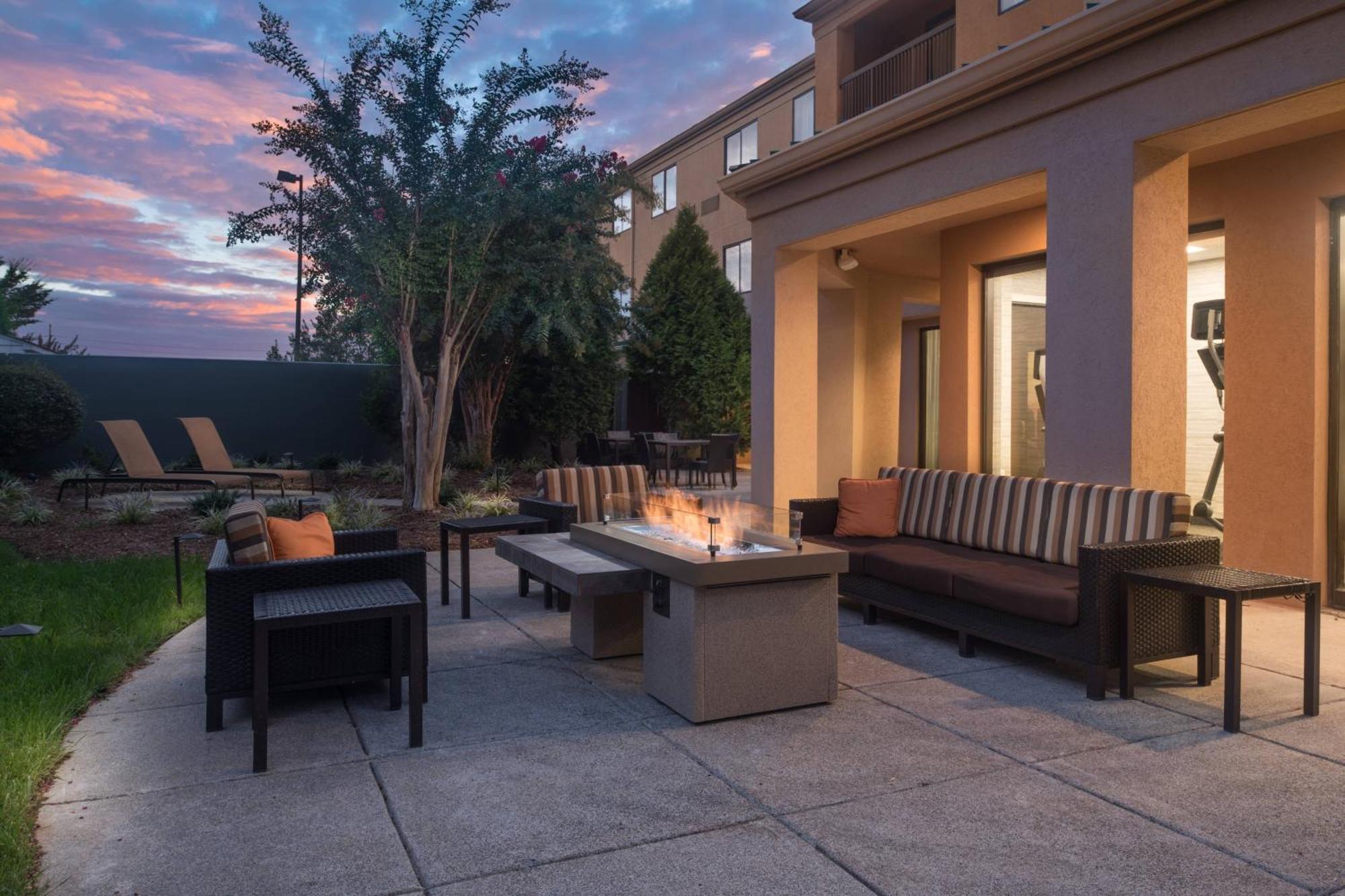 Courtyard By Marriott Lynchburg Ξενοδοχείο Εξωτερικό φωτογραφία