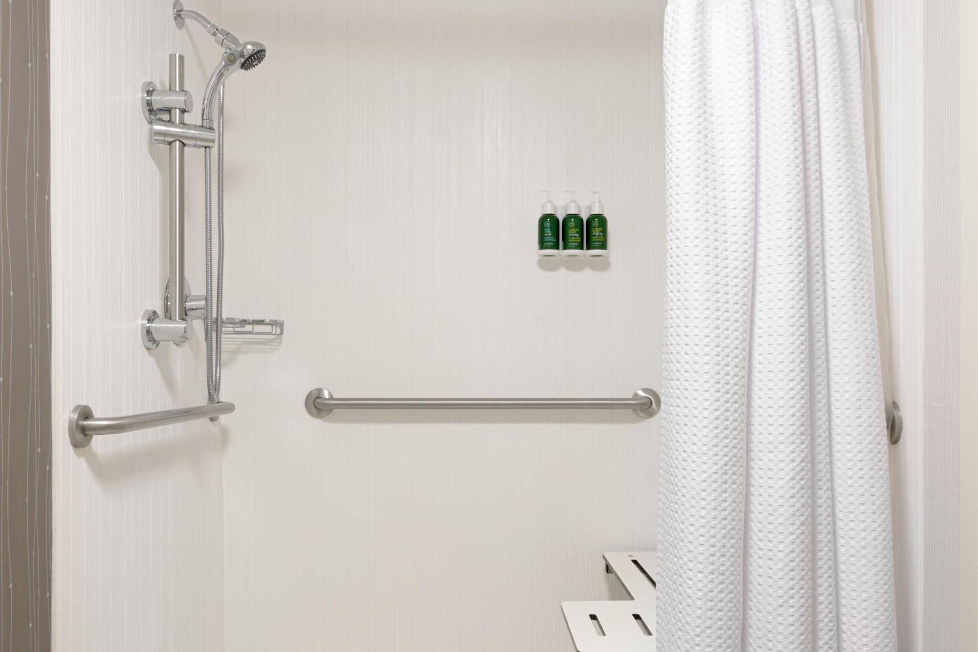 Courtyard By Marriott Lynchburg Ξενοδοχείο Εξωτερικό φωτογραφία